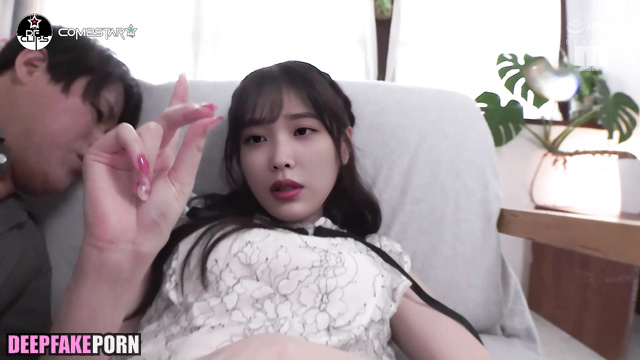 IU watches her adult sister get fucked (아이유 섹스 장면) [PREMIUM]