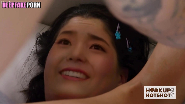 IU came to her handsome neighbor for cum 케이팝 정액 아이유 [PREMIUM]