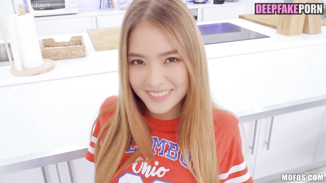 Irene Red Velvet gets really horny in the kitchen | 케이팝아이린레드벨벳 [PREMIUM]