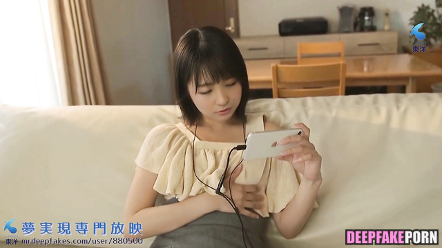 Mariko Shinoda masturbated on chat with friend / 篠田 麻里子 ディープフェイク