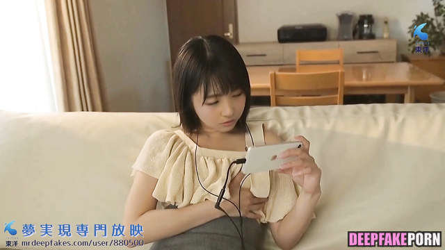 Mariko Shinoda masturbated on chat with friend / 篠田 麻里子 ディープフェイク