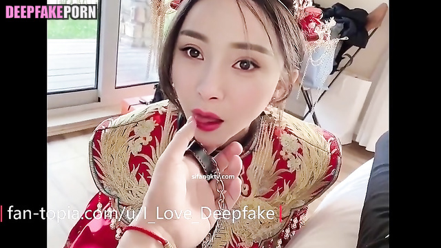 Fake Yang Mi sucks cock in a beautiful costume (深度伪造 杨幂)