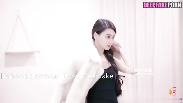 Hot, fake stewardess Fan Bingbing made blowjob before flight / 范冰冰 深度伪造