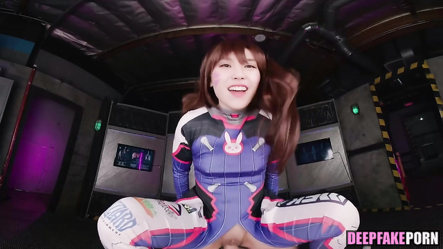 IU fetish sex scene in space (fantastic costume) // 아이유 섹스 테이프