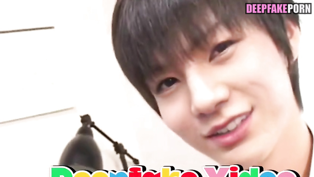 Sweet gay Jeno licking dildo on camera - fake // 엔시티 얼굴 교환