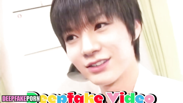 Sweet gay Jeno licking dildo on camera - fake // 엔시티 얼굴 교환