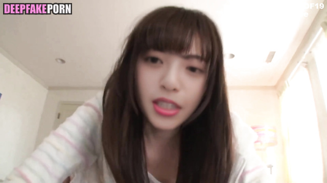 DeepFake Asuka Saito licks a big cock (齋藤 飛鳥 フェイクアプリ) [PREMIUM]