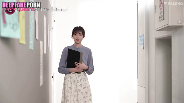 Asuka Saito plays with a sex toy in the toilet (アダルト 齋藤 飛鳥 乃木坂46) [PREMIUM]