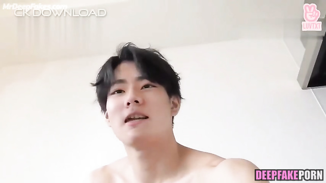 Jungwon face swap - boy jerked off on webcam / エンハイフン 顔を変える