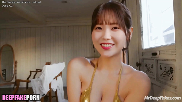 IU demonstrating young body in golden bikini, ai / 아이유 섹스 장면