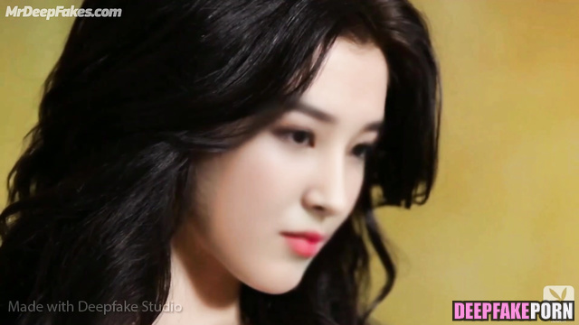 Nancy demonstrating perfect, young body // モモランド セックステープ sex scene