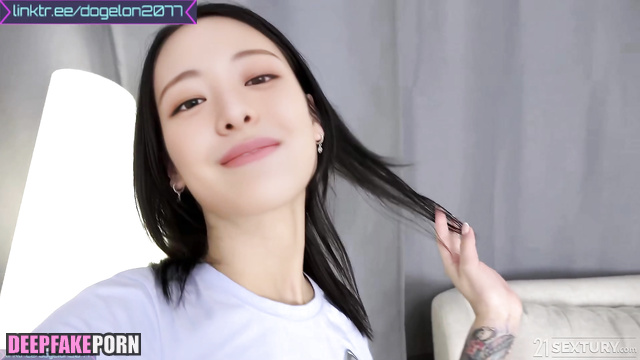 Sexy tattooed babe Yuna hot fast fuck / 유나 있지 (adult tape)