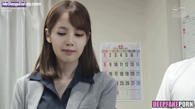 Old Fart Gives Teen K-Pop Star Lisa Creampie (리사 블랙핑크)