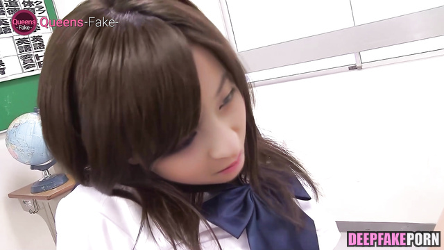 Kanna Hashimoto has a very beautiful ass upskirt (橋本 環奈 セレブのセックス) [PREMIUM]