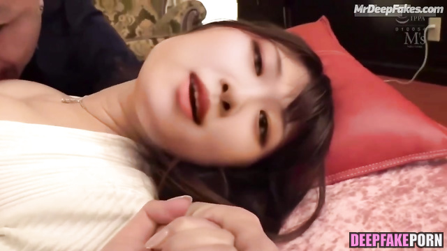 Yes, she practices threesome - Rose face swap / 로제 블랙핑크