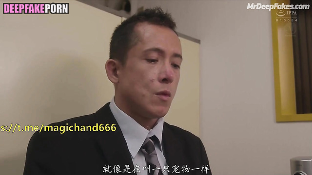 周也 Zhou Ye's adult video secretly recorded 成人 in office toilet