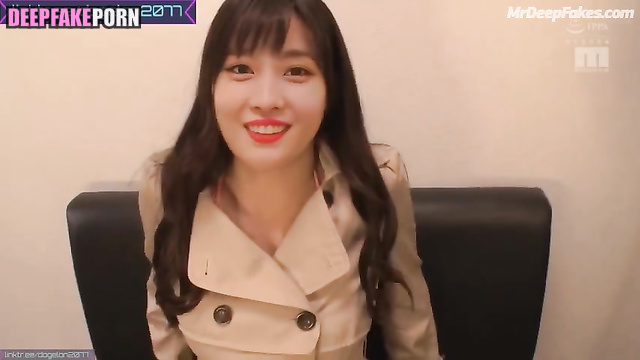 Momo トゥワイス shows what a sexy body under coat TWICE ディープフェイク deepfake