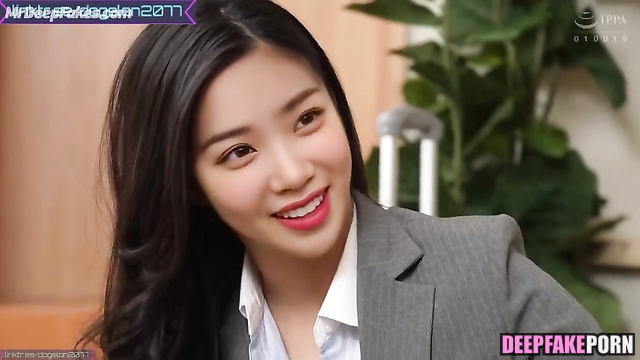 Chaewon wanna be nude ヌード next to her naughty colleague アイズワン IZ*ONE