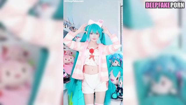 Cute and sexy dance in different clothes, Tsuruko fakeapp