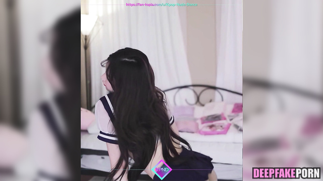 Hot lady in schoolgirl suit dancing so hot - Karina ai (카리나 에스파) [PREMIUM]