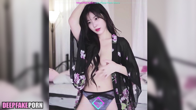 Beauty brunette IU wants to fuck you after dancing 아이유 섹스 장면 [PREMIUM]
