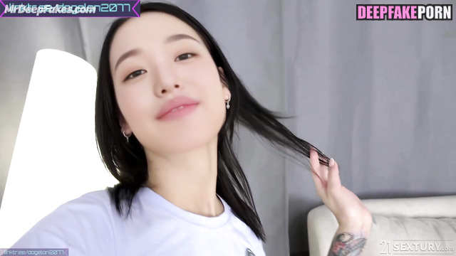 Wonyoung shows off her sexy body to her subscribers on camera アイヴ セックス