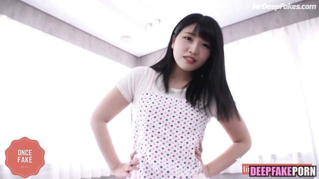 [TWICE] Momo doing handjob - fake porn (모모 트와이스 가짜 포르노)