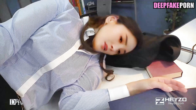 Dirty teacher wanna fuck at school, Yang Mi fakeapp (杨幂 性爱场景) [PREMIUM]