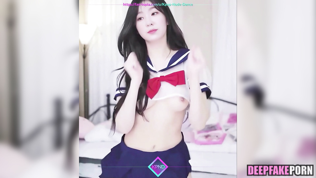 Korean beauty girl dancing for fun // Irene enjoying it 아이린 레드벨벳 [PREMIUM]