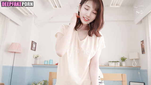 Fast sex when her parents are outside (수지 미쓰에이) Suzy face swap [PREMIUM]