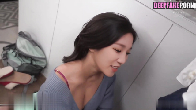 Schoolgirl having fun in a school skirt - fake Miyeon (조미연 진짜 가짜) [PREMIUM]