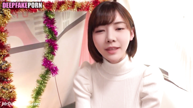 Cute chinese babe makes hot by her hands // Irene Lin 林艾融 深度伪造视频