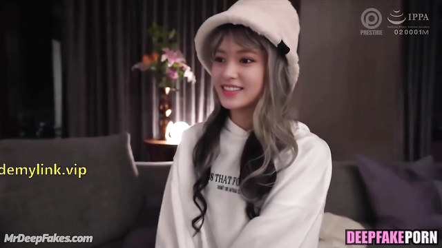 Sugar daddy wanna fuck her - Cheng Xiao ai scenes // 宇宙少女 本物の偽物