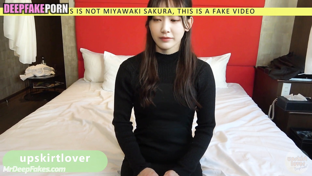 みやわき さくら Sakura tries to pick her fav position アイズワン IZ*ONE nude ヌード