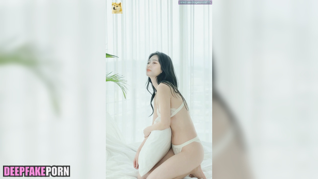 Cute sex scenes in hot basic underwear - Minju (アイズワン セックステープ) [PREMIUM]
