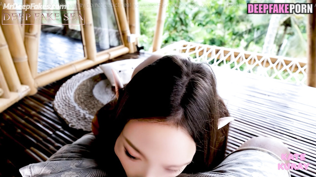 Sexy Yoona sucking cock at an asian villa - fakeapp / 少女時代 セックステープ