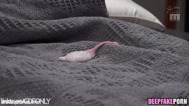 Boyfriend begged her for sex - Bona fakeapp (宇宙少女 ディープフェイクビデオ)