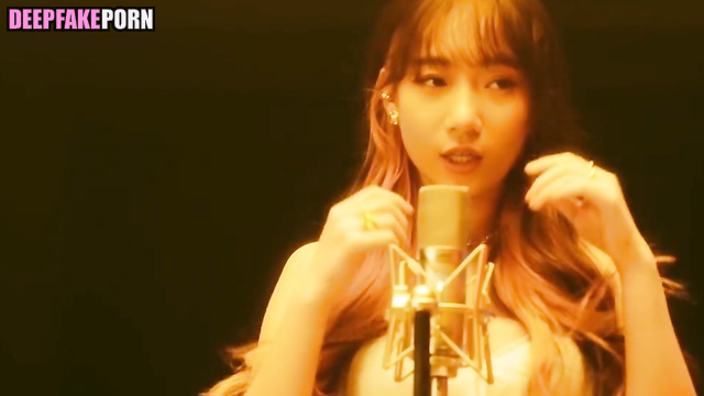 Pmv porn with Julia Wu (吳卓源 真假) - she understands what to do with cocks [PREMIUM]