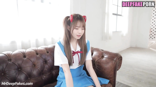 Fastest tongue / Nanase Nishino (西野七瀬 乃木坂46) enjoying oral sex, real fake