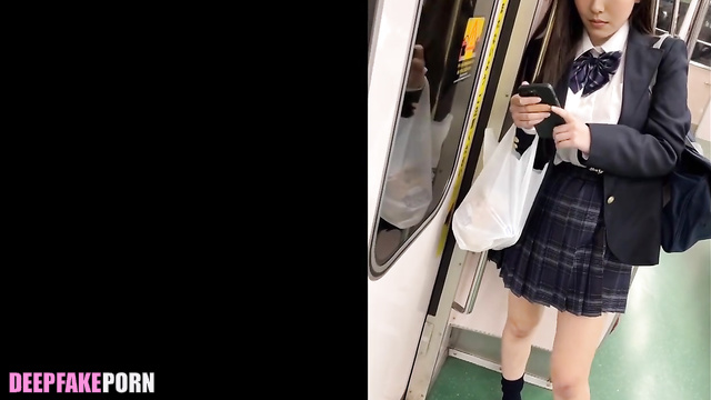 ディープフェイク Deepfake Minami Hamabe 浜辺美波 is very open minded with stranger