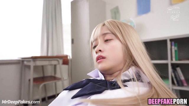 Doggystyle sex with new teacher / Kanna Hashimoto 橋本 環奈 本物の偽物 school porn