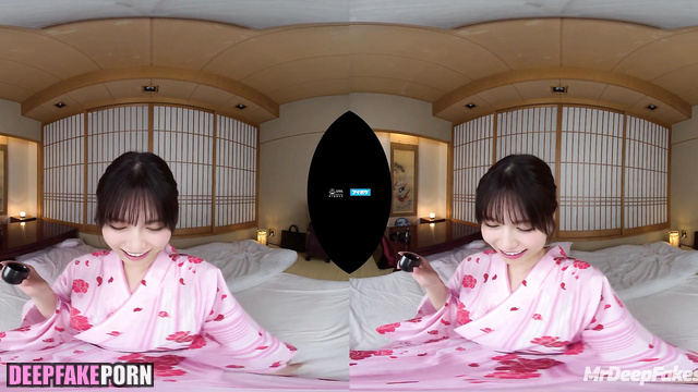 Shy japanese babe is ready for her first sex / 本物の偽物 セックスシーン