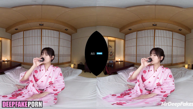 Shy japanese babe is ready for her first sex / 本物の偽物 セックスシーン