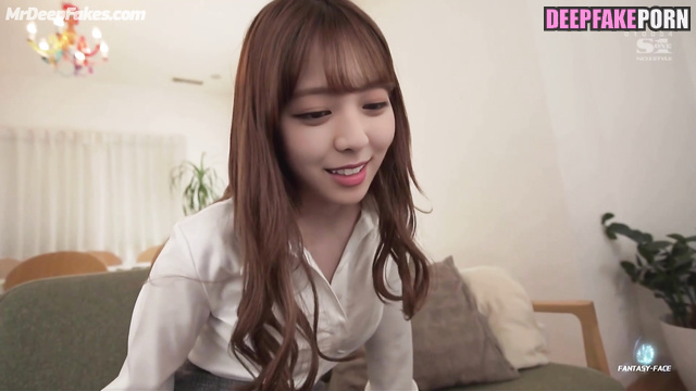 유나 Yuna 섹스 wants guy to fuck her in front of his wife (sex) ITZY 있지