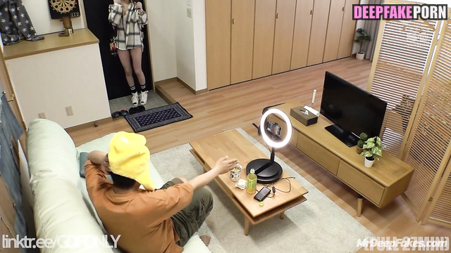 Harmless walk ended with sex for money, fake Yujin (アイズワン ディープフェイクビデオ)