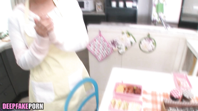 Cute housewife Chaewon (アイズワン 本物の偽物) made a blowjob on her kitchen [PREMIUM]