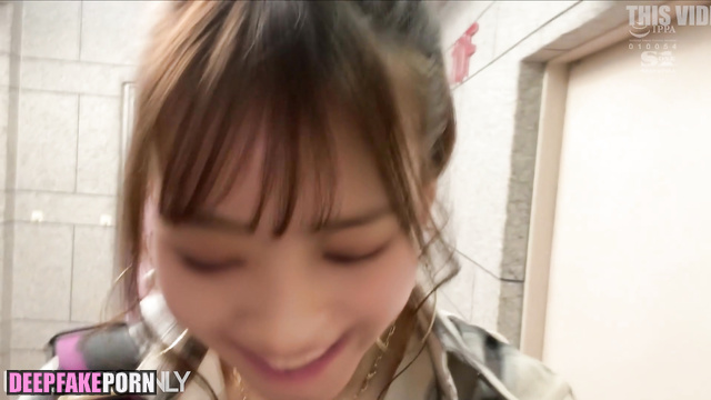 류진 있지 lazy foot sucking in the bathroom / Ryujin in hot ai scenes [PREMIUM]