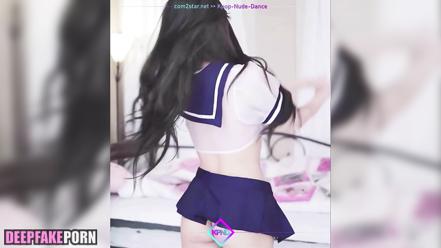 Naughty schoolgirl dancing on webcam / アイヴ セックスシーン Wonyoung fakeapp / [PREMIUM]