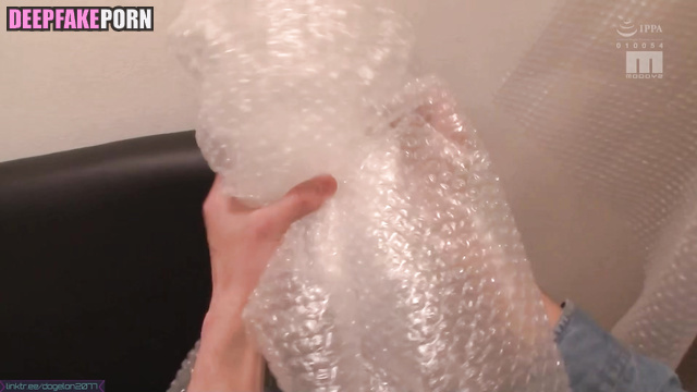 Brunette in bikini enjoying time with lover トゥワイス ディープフェイクビデオ Momo ai [PREMIUM]