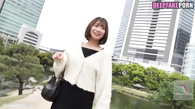 (秋元真夏 乃木坂46) Manatsu Akimoto is glad to see you on her bed - face swap